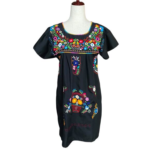 Mexican Embroidered Dress Muumuu Black Colorful Boho Folk Traditional Medium? - Picture 1 of 14